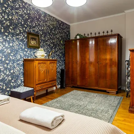 Апартаменти Wojciecha 9b 2 - Srodmiescie 70m2 Pietro 1 Гдиня