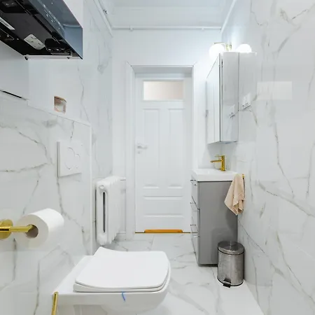 Апартаменти Wojciecha 9b 2 - Srodmiescie 70m2 Pietro 1 Гдиня