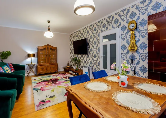 Wojciecha 9b 2 - Srodmiescie 70m2 Pietro 1 *