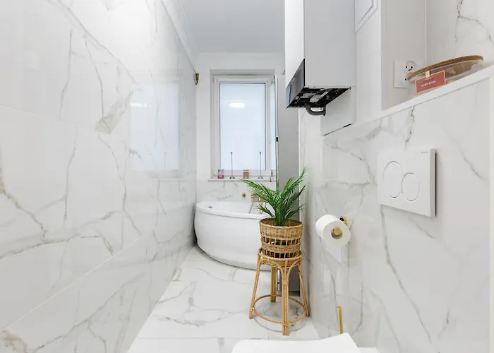 Апартаменти Wojciecha 9b 2 - Srodmiescie 70m2 Pietro 1 *