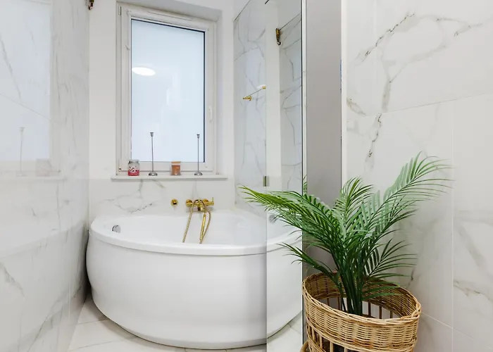 Апартаменти Wojciecha 9b 2 - Srodmiescie 70m2 Pietro 1